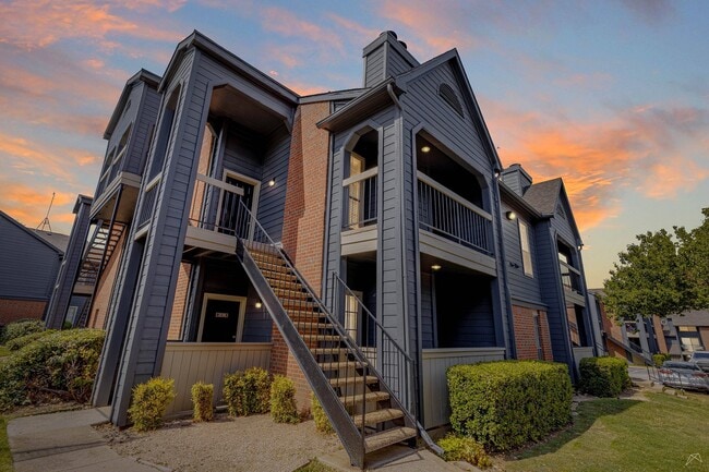 IMG_0297 - The Residence at North Dallas