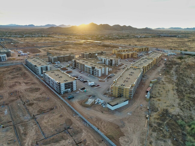 Meritum Sonoran Desert Apartments - Meritum Sonoran Desert