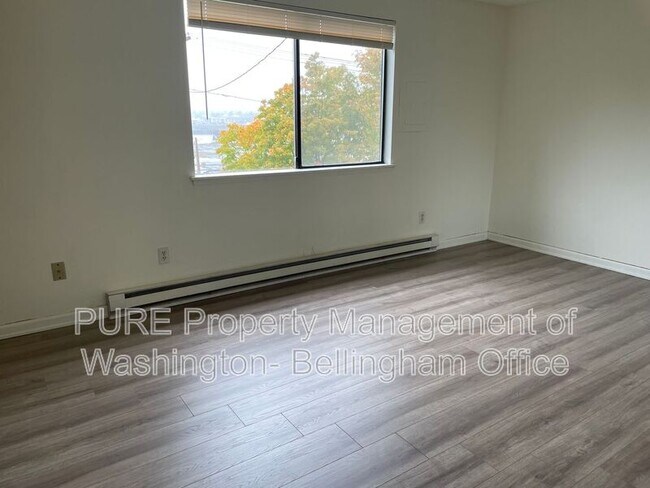 Building Photo - 630 Boulevard