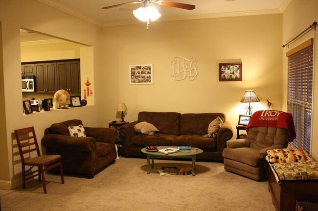 Foto del edificio - Charming 3 Bedroom 2 bath cottage