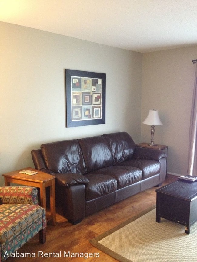 Building Photo - 1 br, 1 bath House - 301 Woodland Village