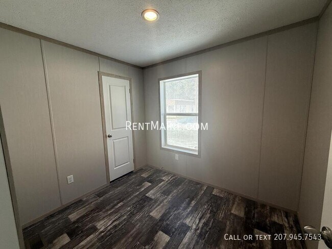 Foto del edificio - 799 Stillwater Ave