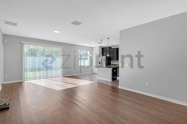 Foto del edificio - 16622 Myrtle Sand Dr