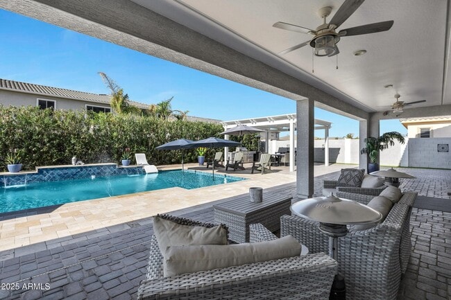 Foto del edificio - 21328 E Misty Ln