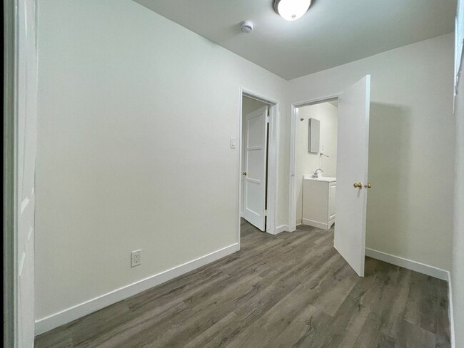 Foto del edificio - Cozy 1bd 1 ba In Los Angeles