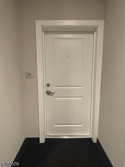 Foto del edificio - 241 Ridge Rd