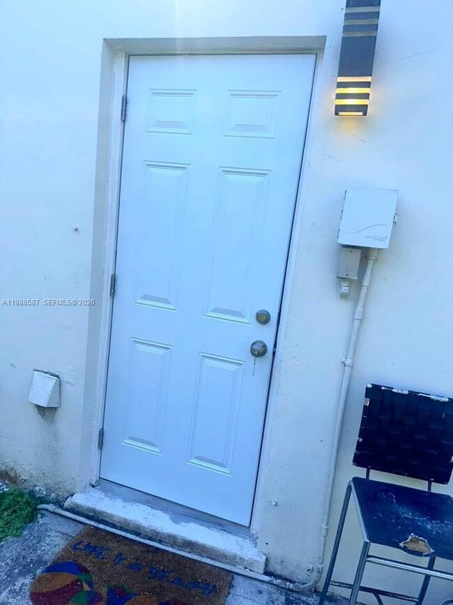 Building Photo - 14321 NE 4th Ave