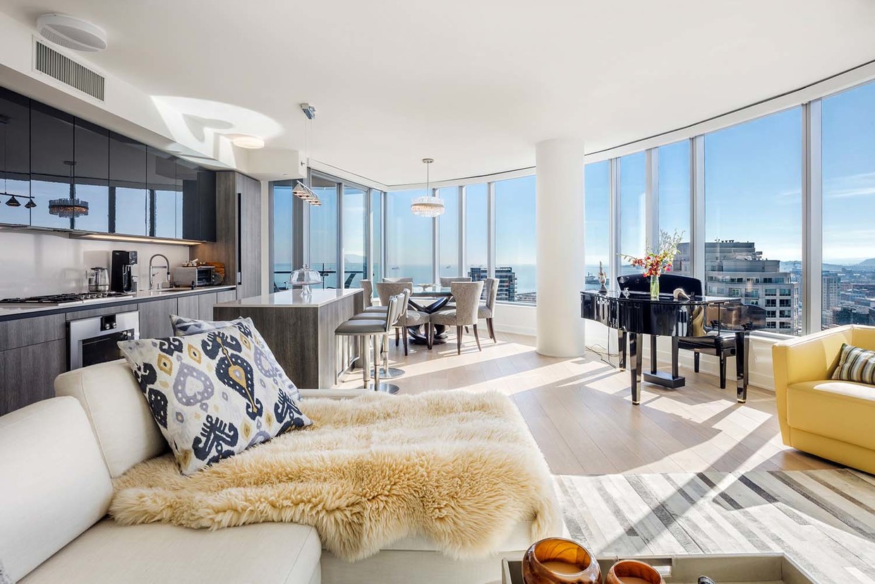Primary Photo - Stunning LUMINA Condo with Bay Views