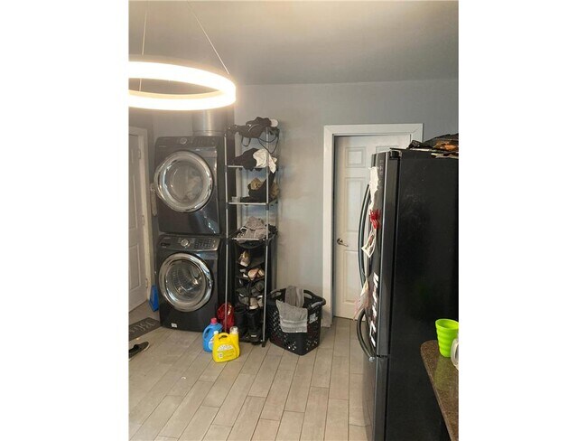 Foto del edificio - 1129 Payne Ave
