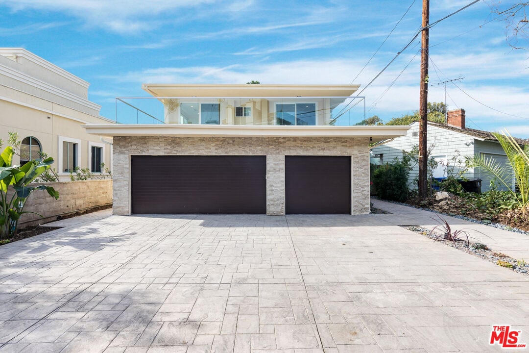 Foto principal - 719 S Westgate Ave