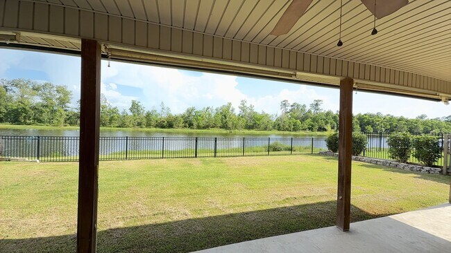 Foto del edificio - 3 Bedroom 2 Bath home located in coveted L...