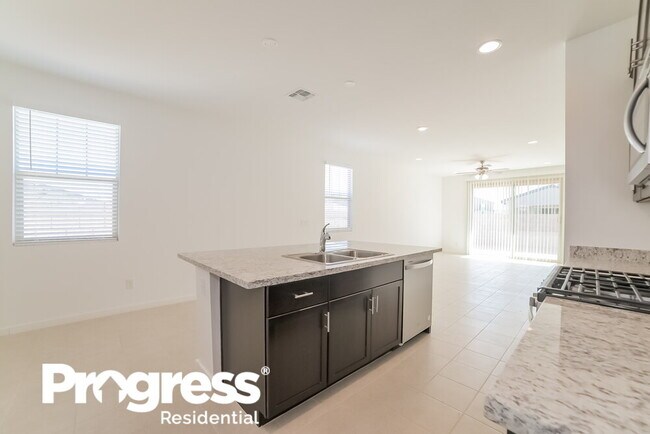 Foto del edificio - 10731 W Chipman Rd