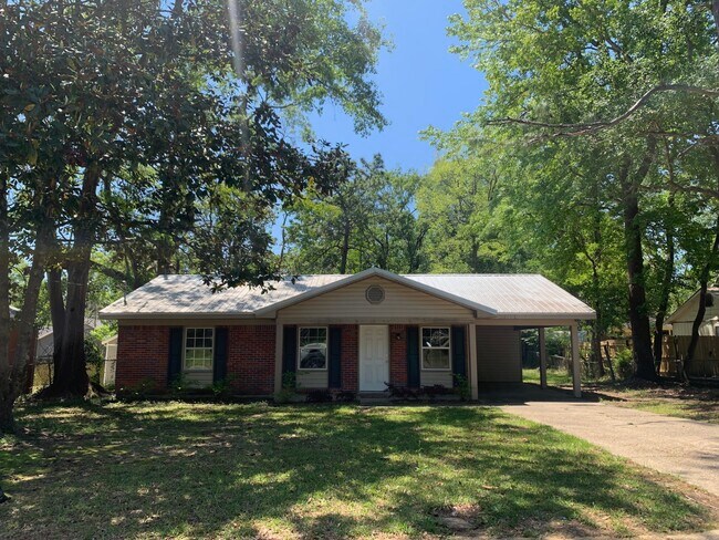 Building Photo - 6455 Waverly Dr N