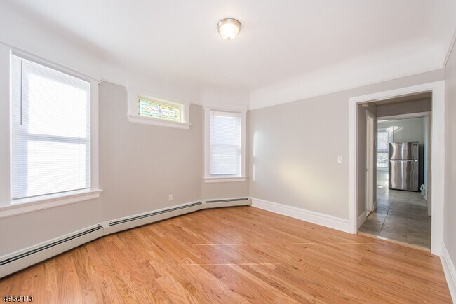 Building Photo - 95 Hill St