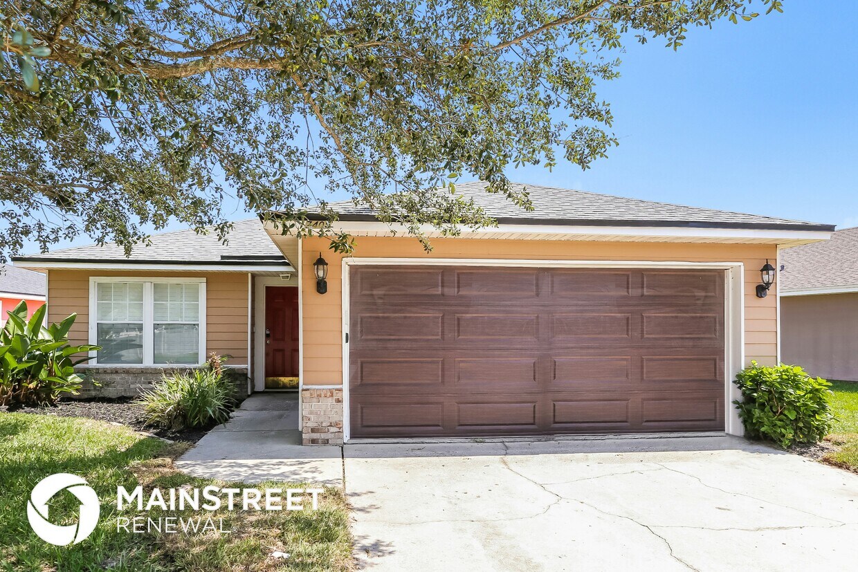 Foto principal - 7405 International Village Dr