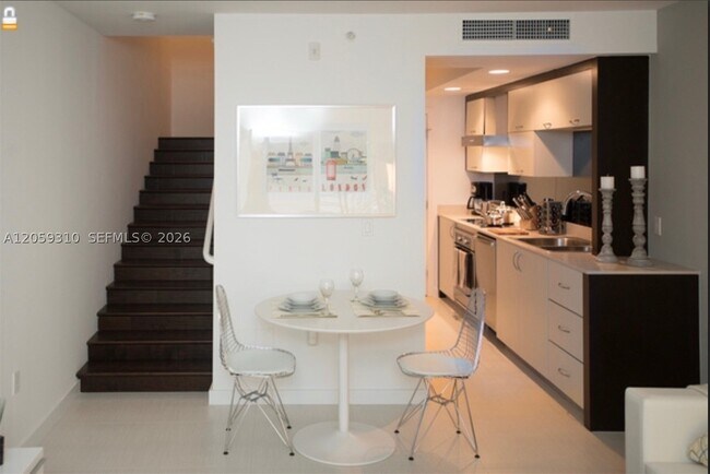 Foto del edificio - 2130 6th St