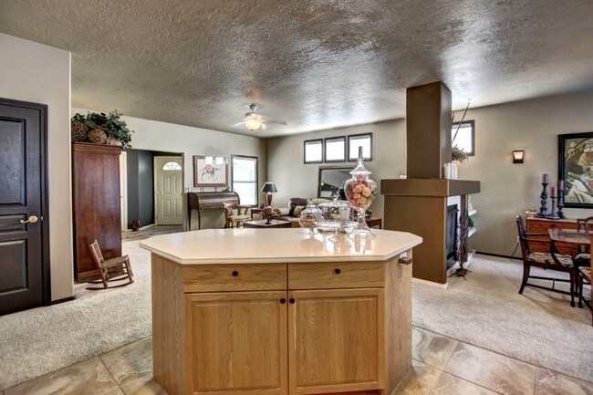 Foto del edificio - 9745 W Sleepy Hollow Ln