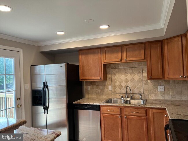 Building Photo - 8216 Red Wing Ct