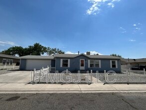 Building Photo - 434 Marianne Dr