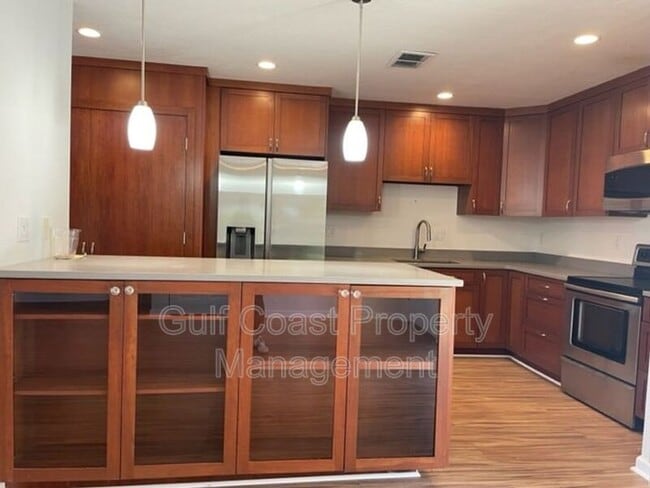 Foto del edificio - 6438 Draw Ln