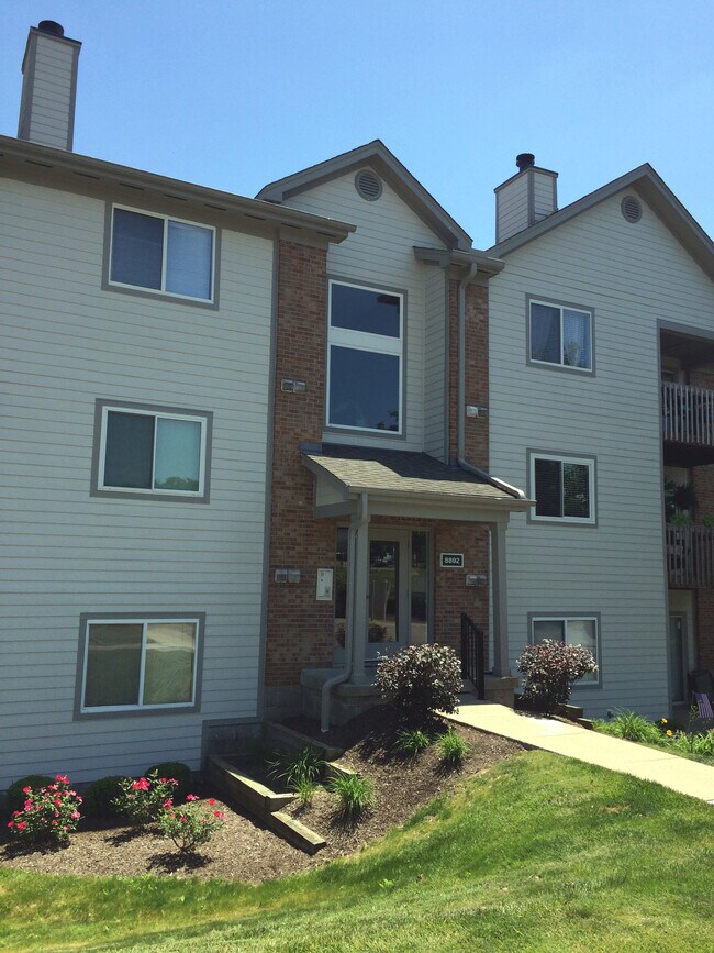 Exterior of Condo Building - 8892 Eagleview Dr