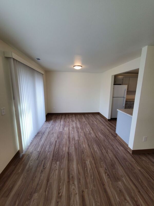 Foto del edificio - 2308 NW Garryanna St