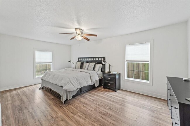 Foto del edificio - 4520 Sharon St