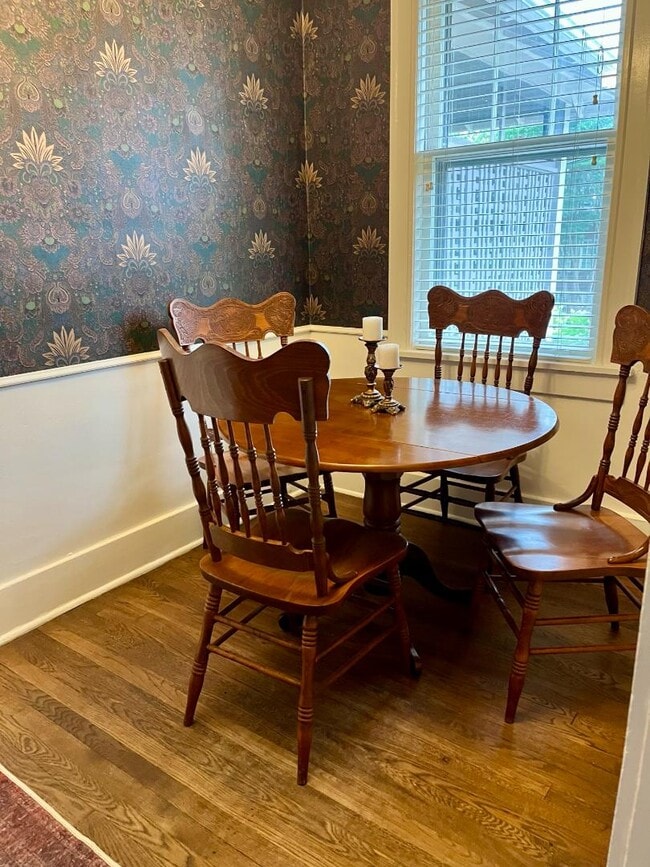 Foto del edificio - 1720 Harbert Ave