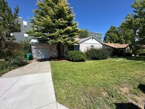 Building Photo - 1540 Hillside Dr