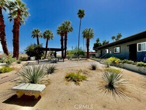 Building Photo - 36947 Melrose Dr