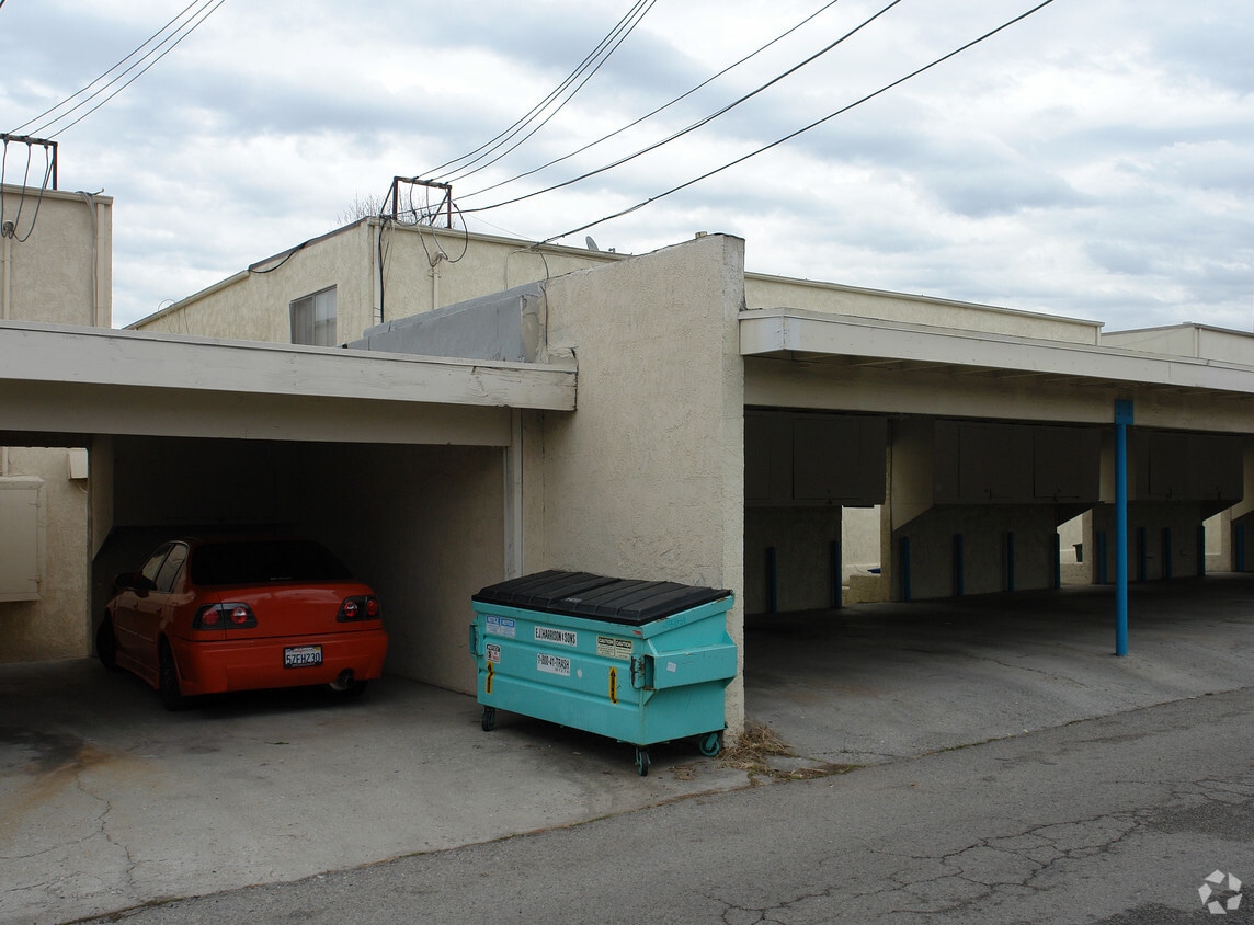 Building Photo - 1720 Ventura Blvd