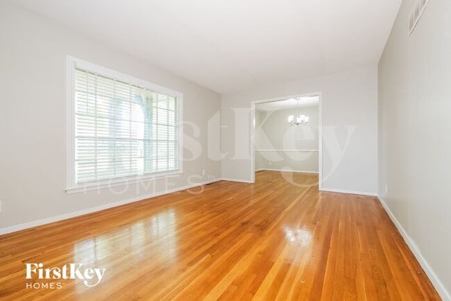 Building Photo - 3908 S Summit Ridge Dr