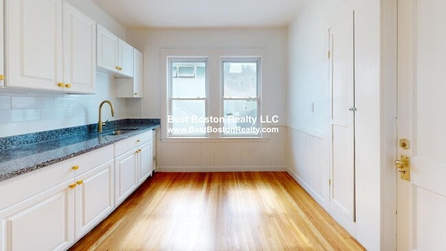 Foto del edificio - 58 Wilbur St