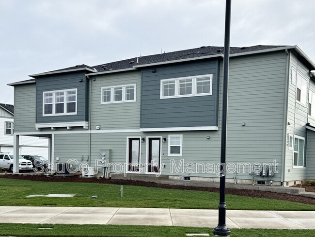 Building Photo - 6728 SE Crimson Ln