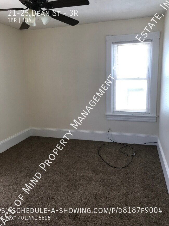 Building Photo - Cozy 1 bedroom unit on the 3rd floor for $...