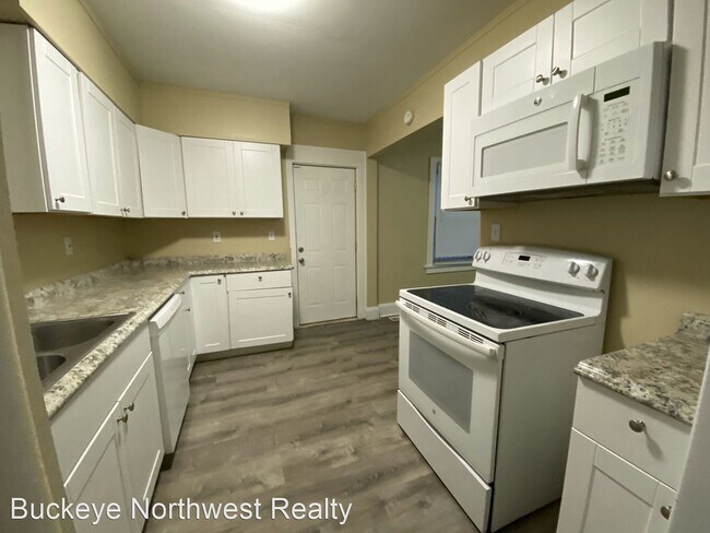 Foto del edificio - 3 br, 1 bath House - 3515 Upton Ave