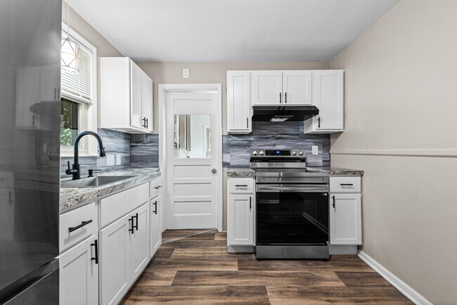 Foto del edificio - 4705 Jackson St