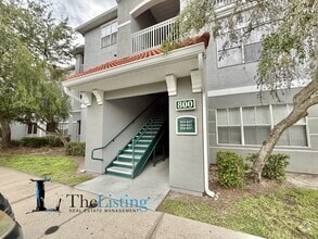 Building Photo - 18001 Richmond Pl Dr