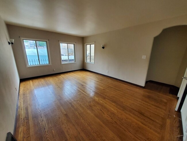 Foto del edificio - Charming 1 Bedroom/1 Bath Apartment for Re...