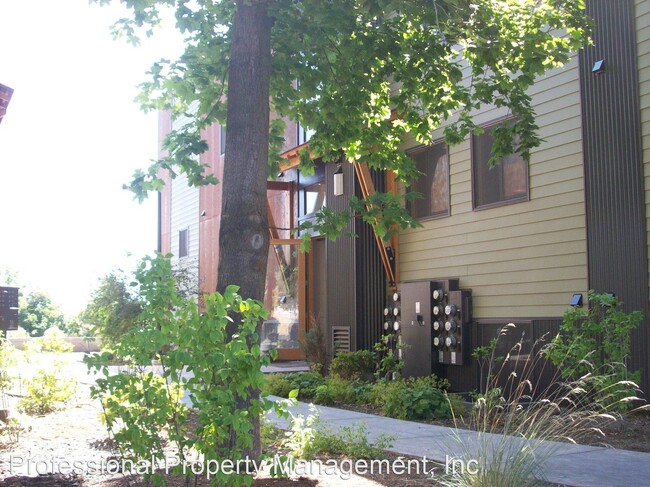 Foto del edificio - 1012-1012 W Pine St