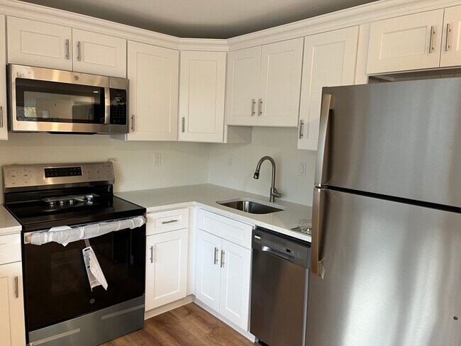 Foto del edificio - 143 Columbus Pl