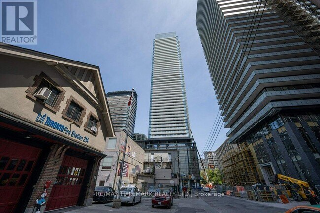 Photo du bâtiment - 501 Yonge St