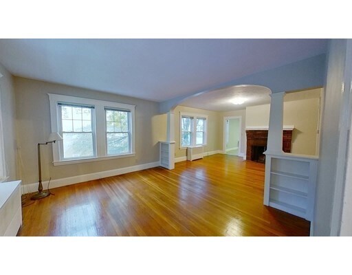 Building Photo - 32 Thayer Rd