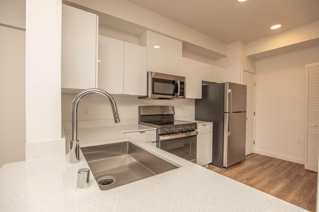 3x2 Kitchen - Mossdale Landing