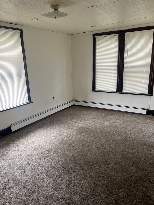 Building Photo - 15 S 29th St