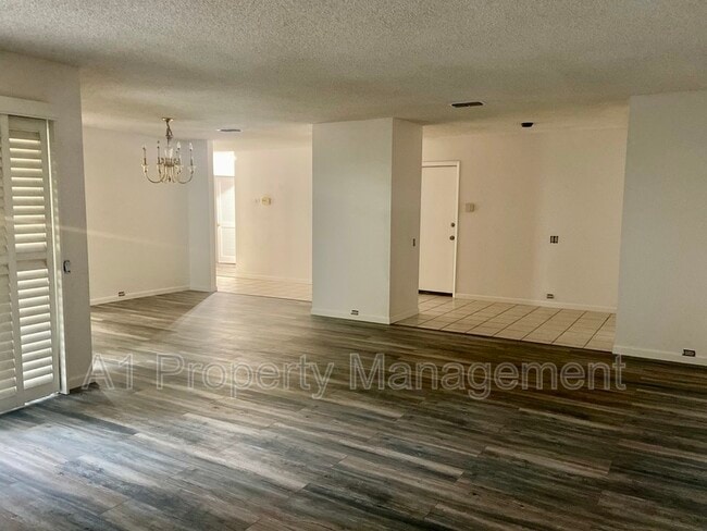 Building Photo - 5344 Terrace Oak Cir