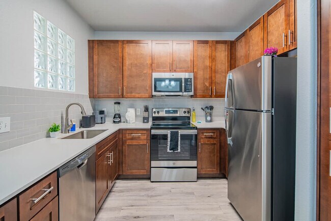 Foto del edificio - 7455 N 95th Ave