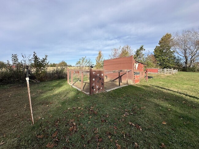 Foto del edificio - 131 Woods Rd