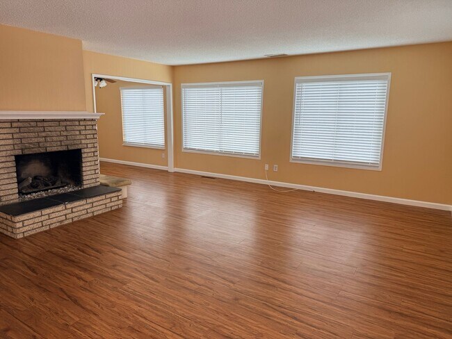 Foto del edificio - 5847-5849 Mildred St
