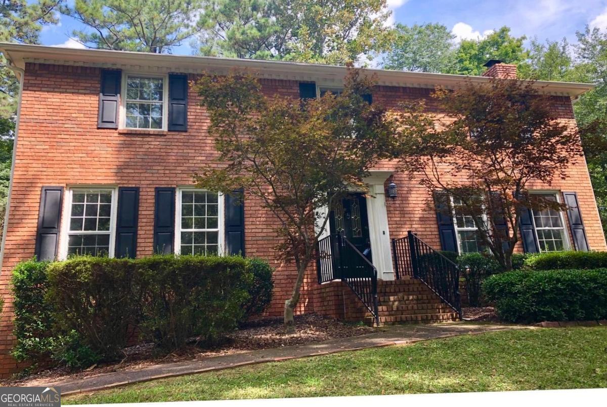 Foto principal - 2408 Crooked Tree Ct NE